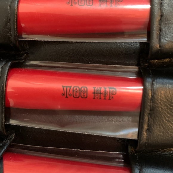 Too Hip makeup brush set - Picture 5 of 8